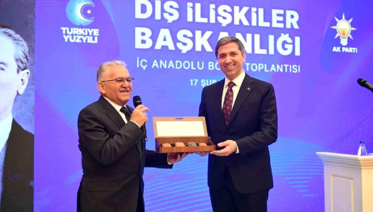 Başkan Büyükkılıç, Hafta Sonu Yoğun Mesai Geçirdi