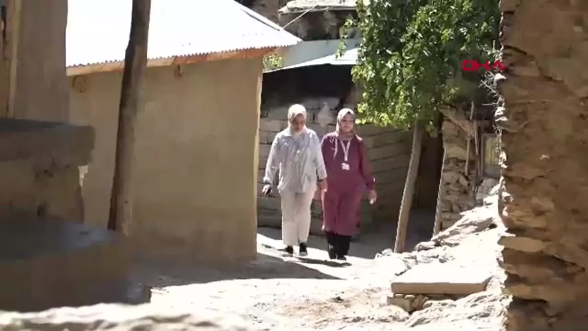 Van İl Sağlık Müdürlüğü, Mobil Kanser Tarama Aracıyla Kadınları Bilgilendiriyor